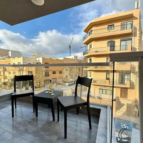 MIVE-Delux Three Bedroom Apartment in Marsaskala: Marsaskala şehrinde bir otel