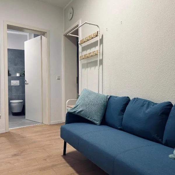 Geräumige Wohnung I 6 Betten I Balkon & Stellplatz, khách sạn ở Leipzig
