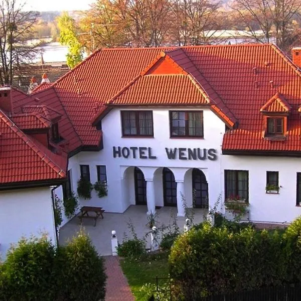 Hotel Wenus, ξενοδοχείο σε Janowiec