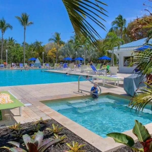 Luxurious 2BR 2BA Ocean Pointe Condo Tavernier Fl, Hotel in Tavernier