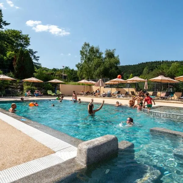 Camping maeva Respire La Serre, hotel v destinaci Aigues-Vives