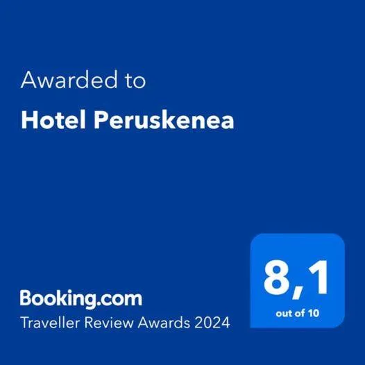 Hotel Peruskenea، فندق في Berástegui