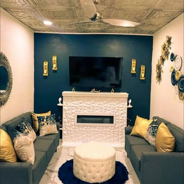 Beautiful Queen Luxury Suite Near Downtown Norfolk, ξενοδοχείο σε Norfolk