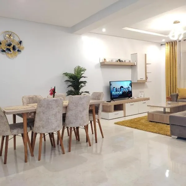 DLX03 - Appartement Deluxe 2 chambres - Centre Ville Oujda, хотел в Уджда