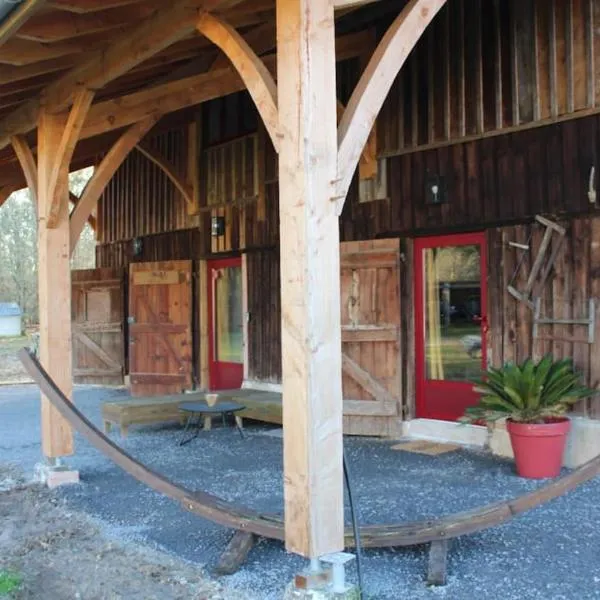 Gîte L'évasion daugnaguaise, hotel in Pissos