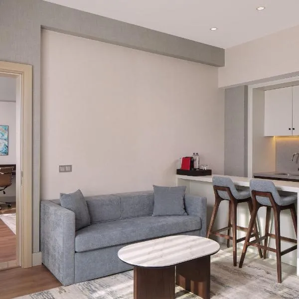 Delta Hotels by Marriott Istanbul West photo 2