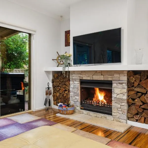 Lakeside Hideaway, hotel v destinaci Mannering Park