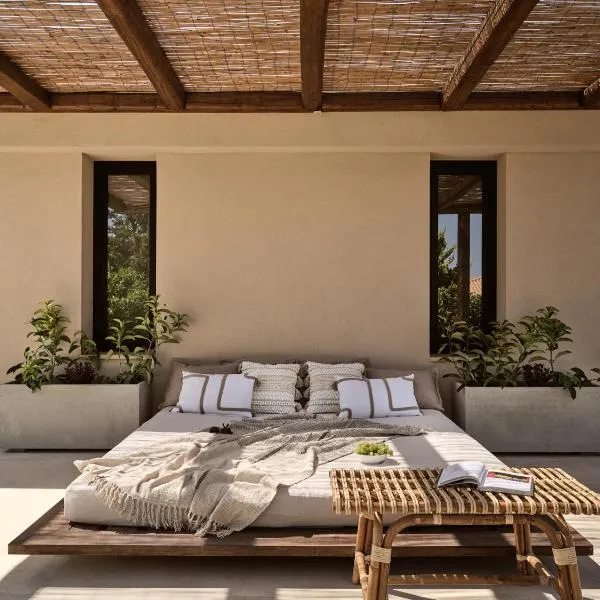 Ananta Blue Residence, hotel v destinaci Argasi