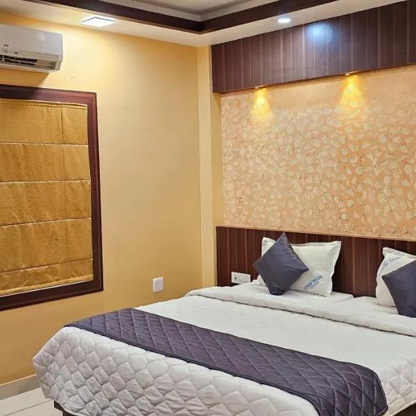 Hotel Royal Wings, hotel in Elūr