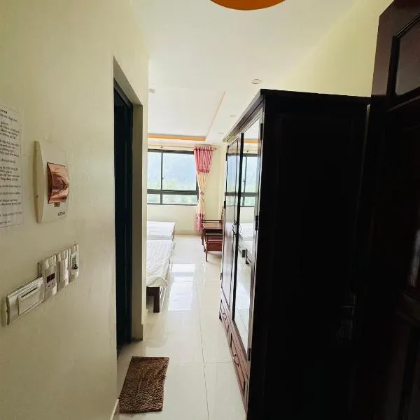 KHÁCH SẠN NHÀ HÀNG SO OANH, hotel v destinaci Trùng Khánh