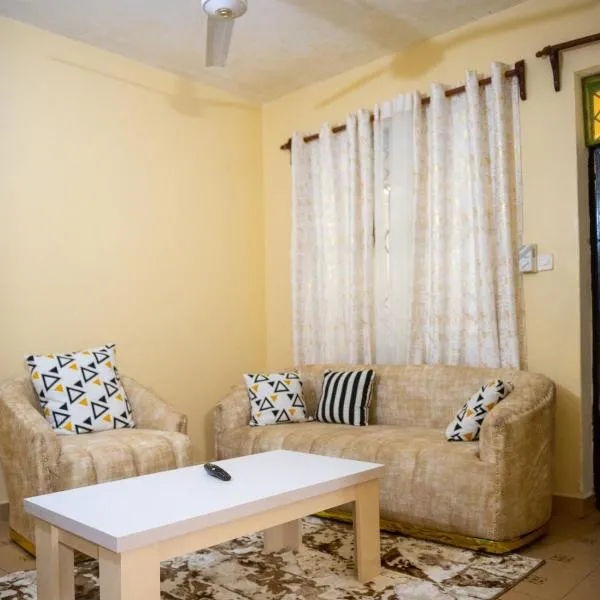 Clarine Cozy Holiday Home, hótel í Mtwapa