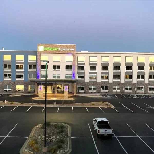 Holiday Inn Express & Suites - Tomah by IHG, hotel in Tomah