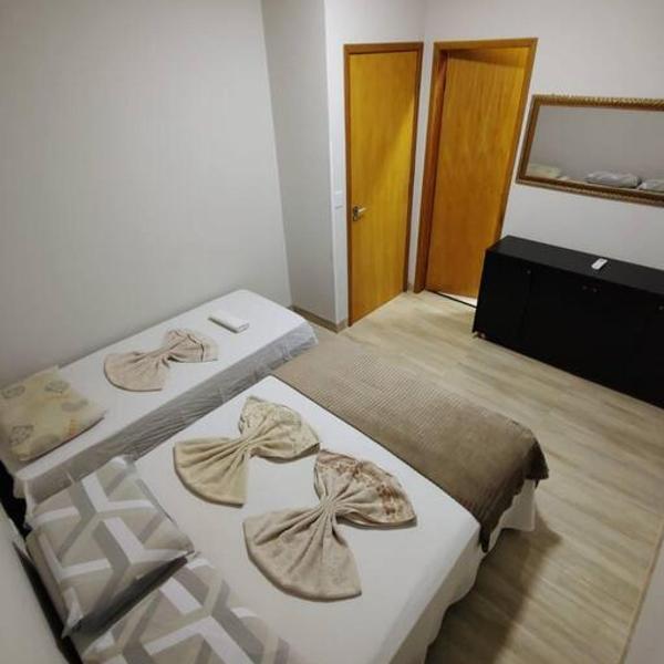 Casa luxuosa em região central (Próximo ao Aeroporto) - Foto 2