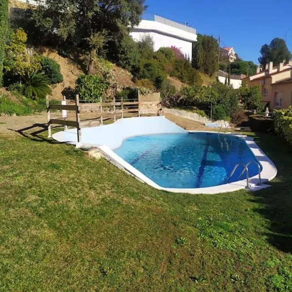 casa santa susanna Paula Aroa, hotel v destinaci Santa Susanna