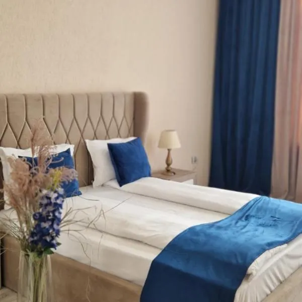 ORI ELEGANCE Malul Muresului, khách sạn ở Arad