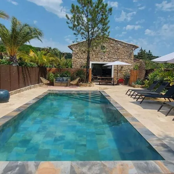 Villa avec piscine proche mer et saint tropez, hotel u gradu Grimo