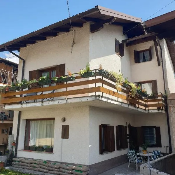 Hisa Karletavi, hotel in Stolvizza