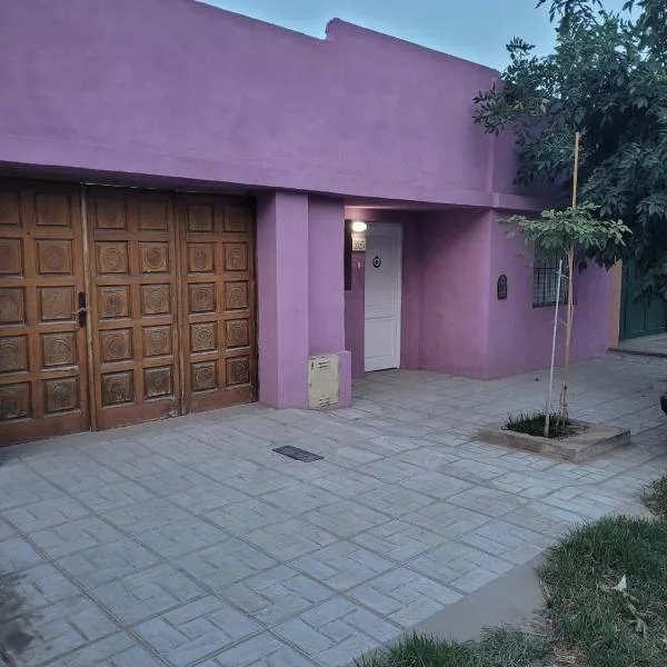 "La Violeta" casa con jardín, San Pedro, hotel a Río Tala