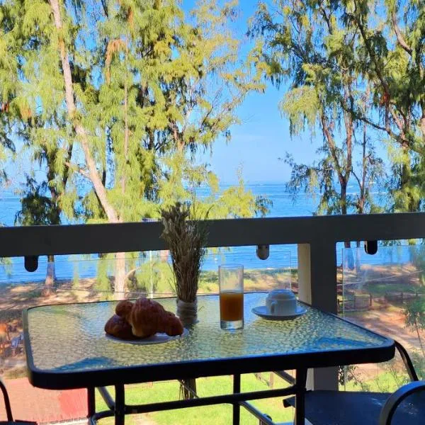 Phoenix Beach Apartments sea view, hotell sihtkohas Flic-en-Flac