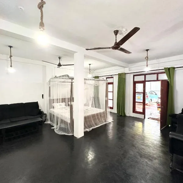 Sana Studio, hotel in Weligama