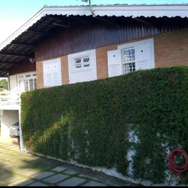 SUITES E QUARTOS CASA PAPAI NOEL, hotel in Campos do Jordão