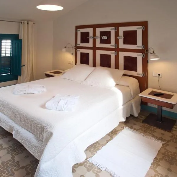 Hotel Hostal Chic, hótel í Sant Feliu de Guixols