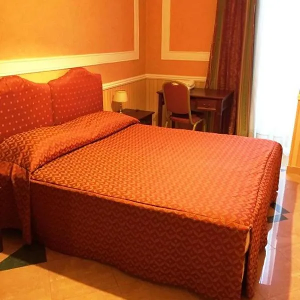 Hotel Excelsior, hotell i Cosenza