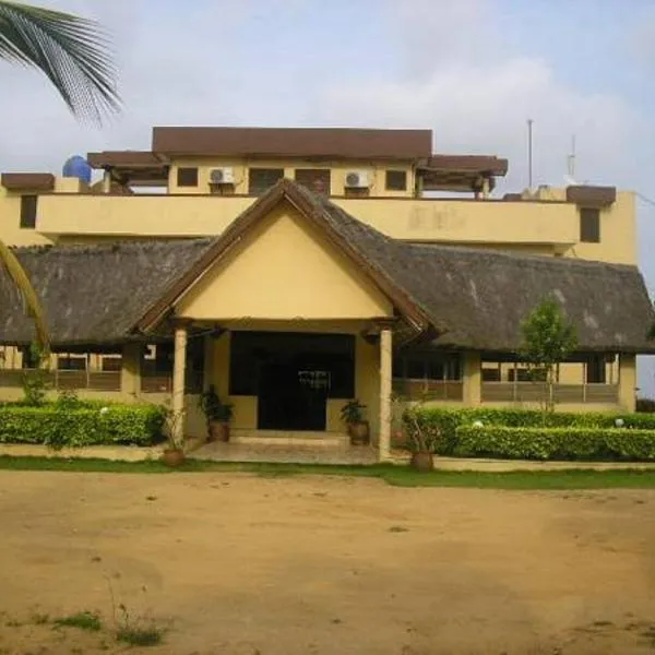 ASSOUKA Eco-Village du lac Nokoué, hotel in Abomey-Calavi