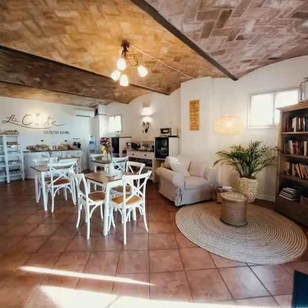 La Corte Country Rooms, hotel v destinaci Modena