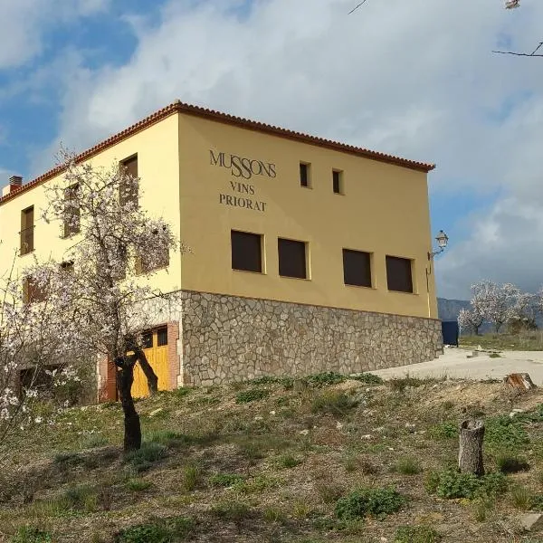 Hostal Restaurant Mussons Vins: Poboleda'da bir otel