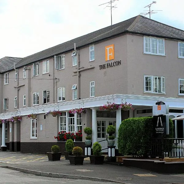 The Falcon Hotel, hotel v destinaci Farnborough