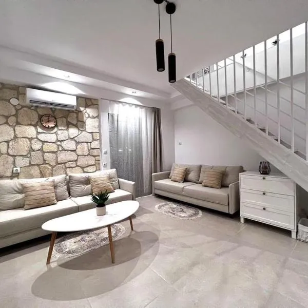 Delight House's, hotel v destinaci Afitos