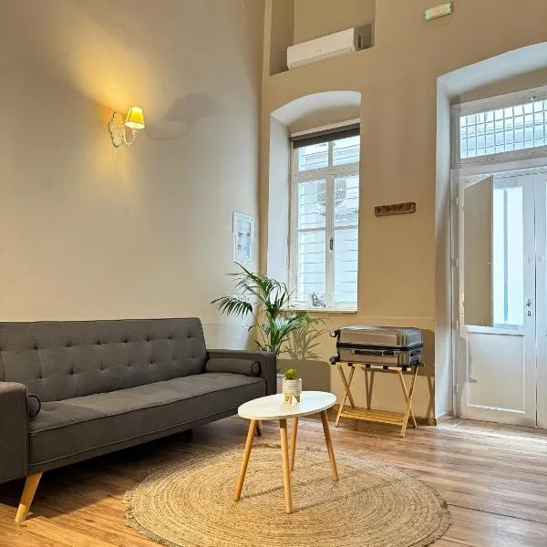 Opṓra, hotel in Ermoupoli