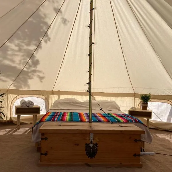 Glamping 3 Idiomas, hotell i El Sargento