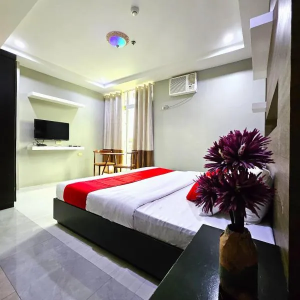 The JRJF Hotel near Tagum Terminal، فندق في Tagum