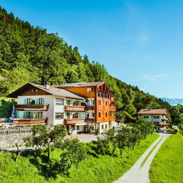 Gasthof Hotel Wöhrmaurer, hotel v mestu Feldthurns