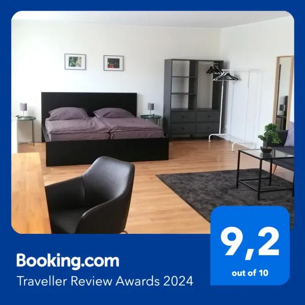 Apartment - Modern, gemütlich, eigener Parkplatz, hotel em Colónia