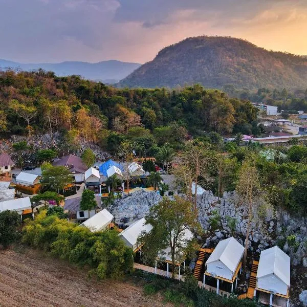 Mont Blanc Base Camp Khaoyai, hotel in Pak Chong