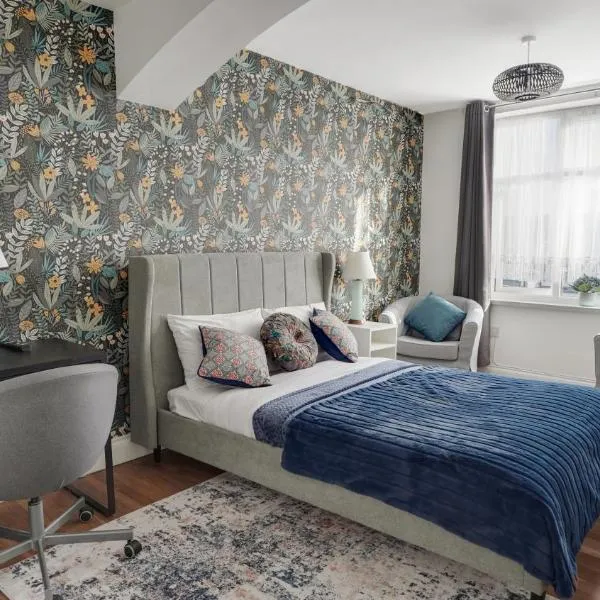 Place to stay in Longbridge, hotel v destinaci Barking