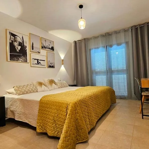 El Castillo Golf Salinas-WiFi, hotel a La Guirra