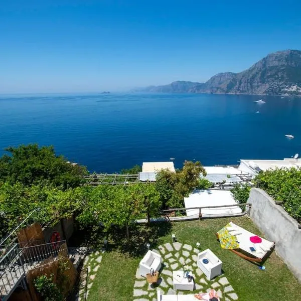 Domus Ursula, hotel v destinaci Praiano