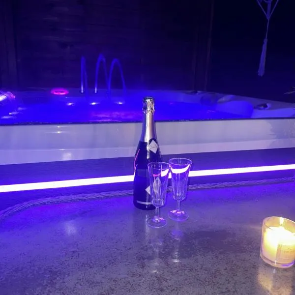 Gîte & Spa CASANOU, hotel v destinaci Colmar