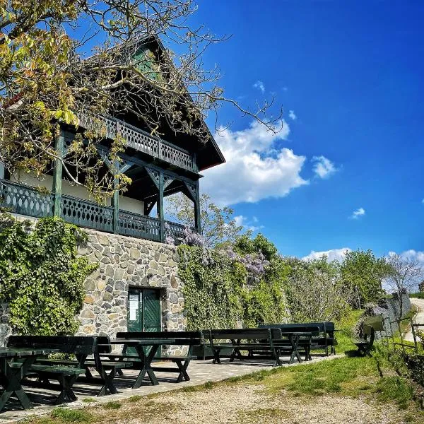 Somlo Wineshop Guesthouse, hotel in Somlóvásárhely