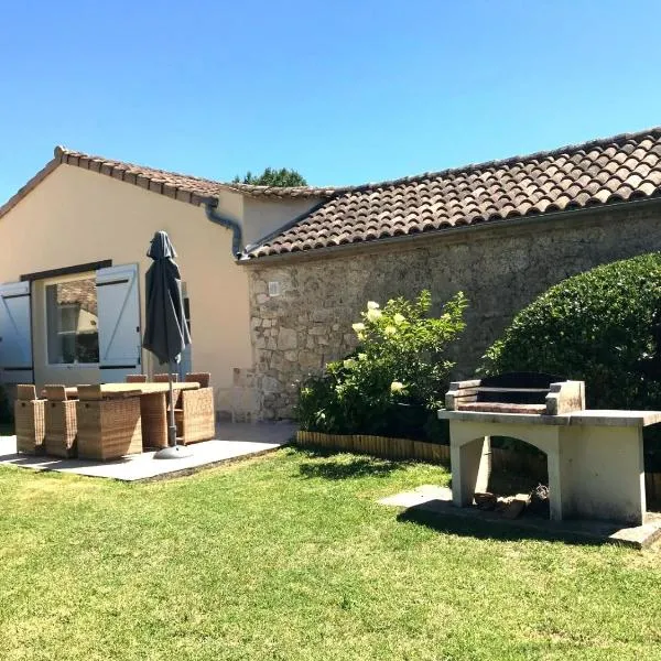 Gîtes de Fenouil, piscine, 3 étoiles, hotel en Civrac-de-Blaye