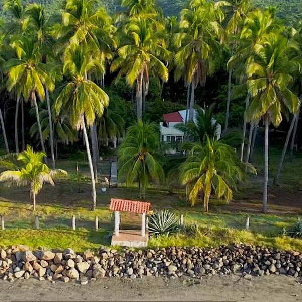 Sugarloaf Beach House & Surf Lodge, hotel in El Espino