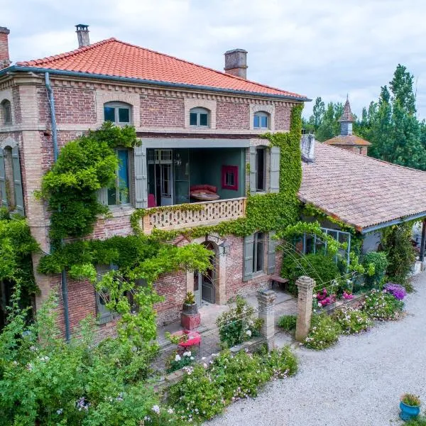 PARC DE COULASSY, hotel v destinácii Nègrepelisse