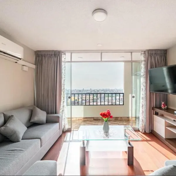 Apartamentos Estela en Alameda colonial - 5km Aeropuerto Jorge Chávez, hotel v destinácii Lima