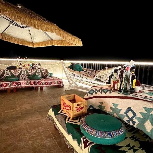 Island Nook B&B, hotel in Magong