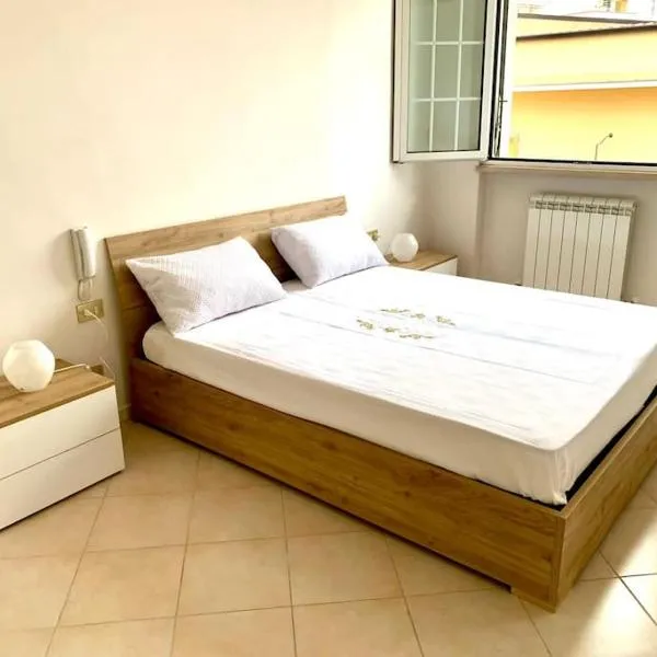 G & G Appartamento Nuovo Moderno e Grazioso, hotel in Sannicandro Garganico