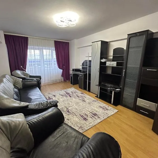 Apartament de 3 camere zona Obcini, hotel v destinaci Sučava